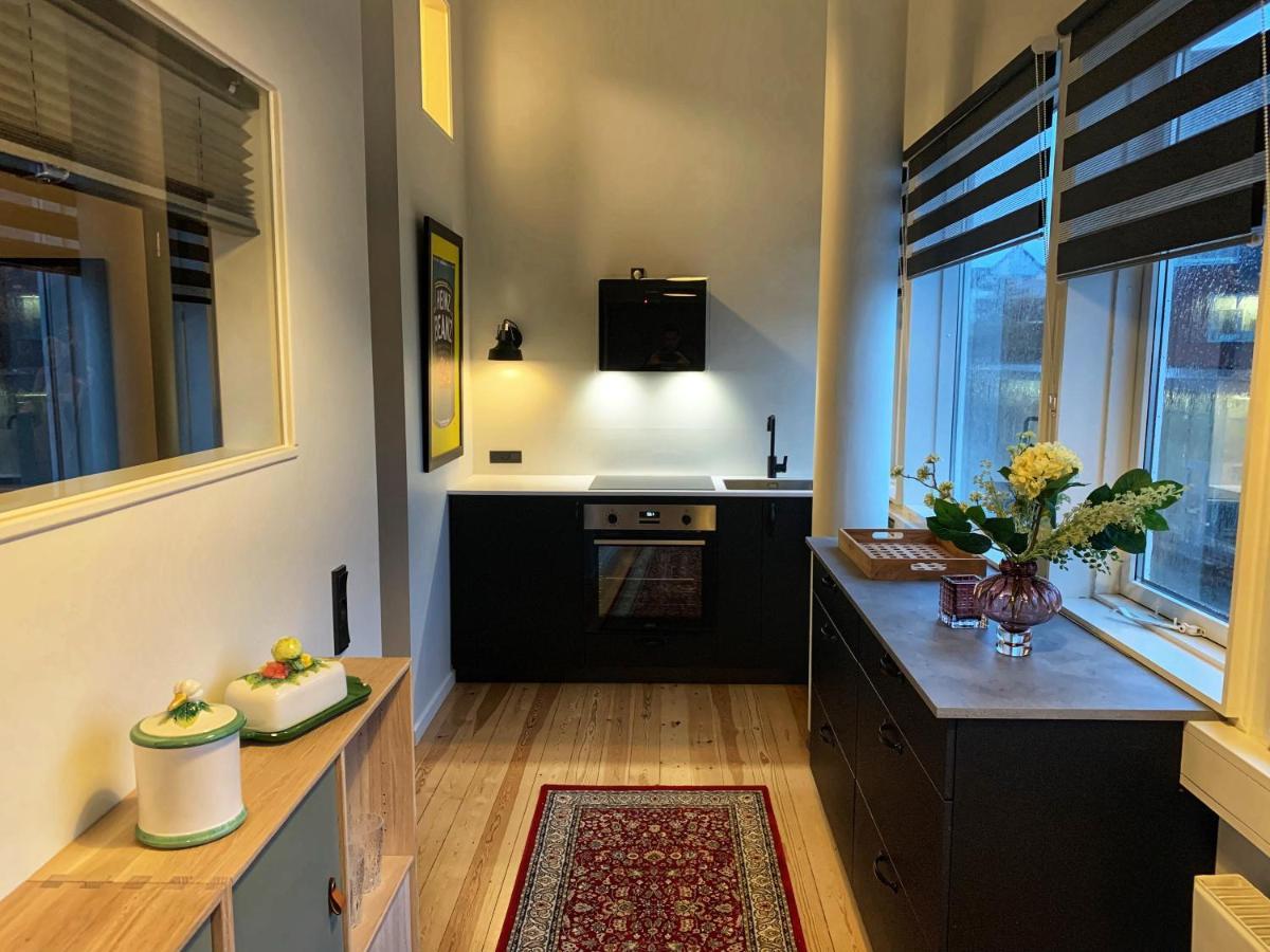 Broncks Apartment 5 - Modern 2-Bedroom In The Heart Of Torshavn Exterior photo